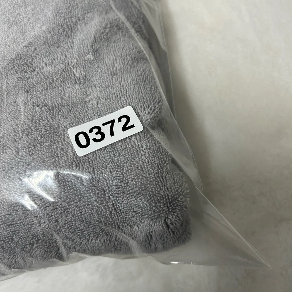 NWOT Crate & Barrel Turkish Cotton bath towel gray